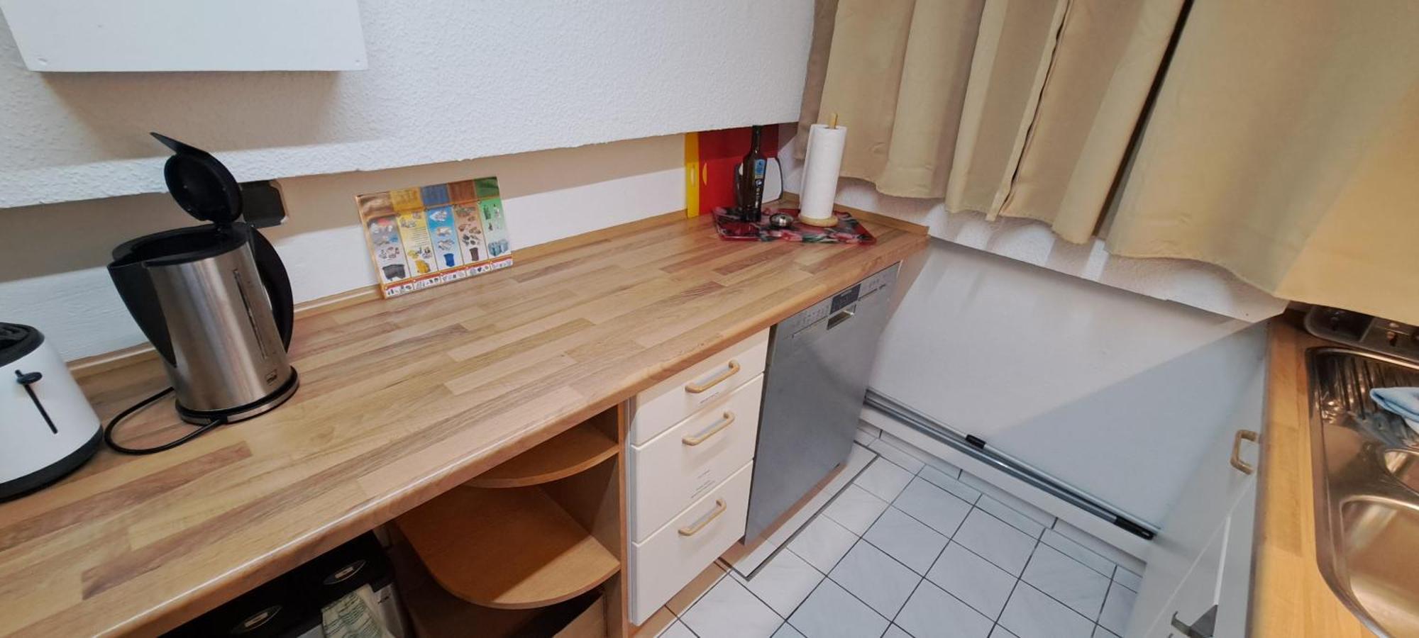 Private 1-2,5 -zimmer-wohnung Mit Terrasse *